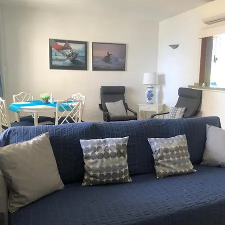 Front Line - 2 Bedroom & 2 Bathrooms Διαμέρισμα