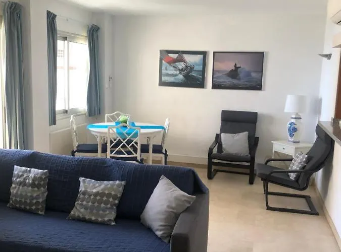 Front Line - 2 Bedroom & 2 Bathrooms *