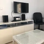 Front Line - 2 Bedroom & 2 Bathrooms