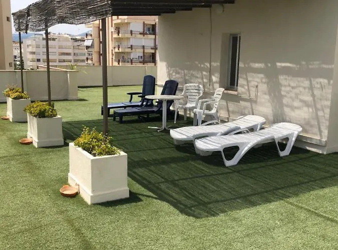 Front Line - 2 Bedroom & 2 Bathrooms Apartmán