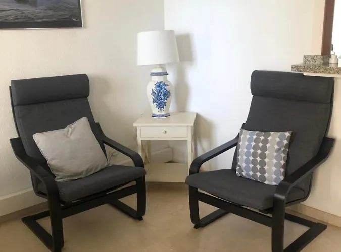 Front Line - 2 Bedroom & 2 Bathrooms Daire